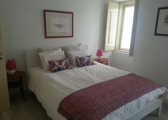 Dobairro At Principe Real *