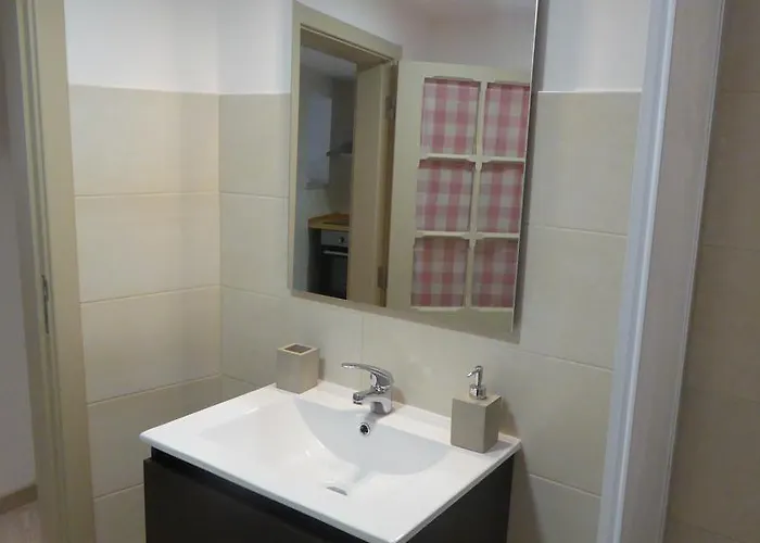 Dobairro At Principe Real